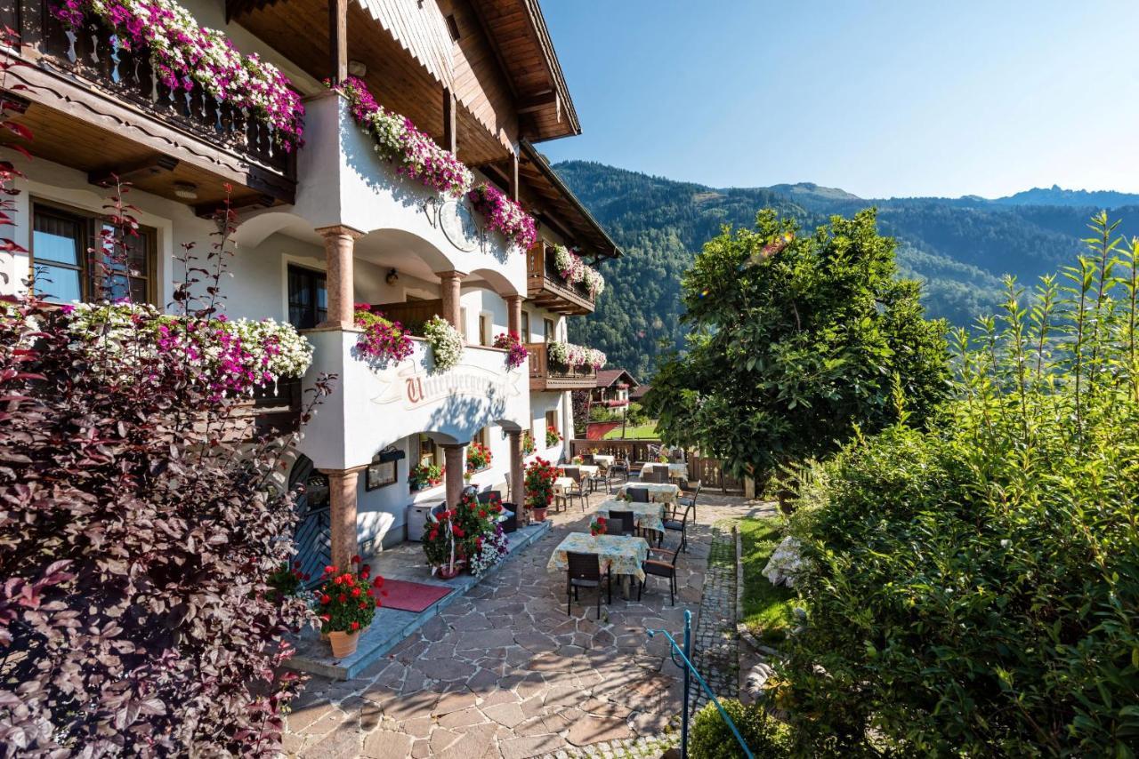 Bauernhofhotel "Die Unterbergerin" - Zimmer Mit Fruehstueck Und Ferienwohnungen In Gastein Mit Gratis Thermeneintritt دورفغاستين المظهر الخارجي الصورة
