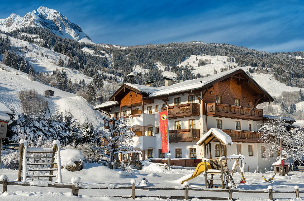 Bauernhofhotel "Die Unterbergerin" - Zimmer Mit Fruehstueck Und Ferienwohnungen In Gastein Mit Gratis Thermeneintritt دورفغاستين المظهر الخارجي الصورة